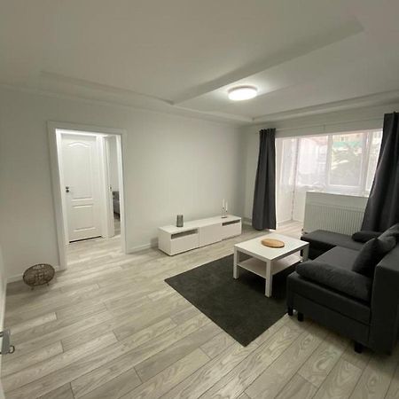 Apartament Lägenhet Lugoj Exteriör bild