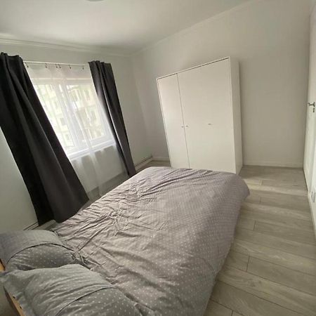 Apartament Lägenhet Lugoj Exteriör bild