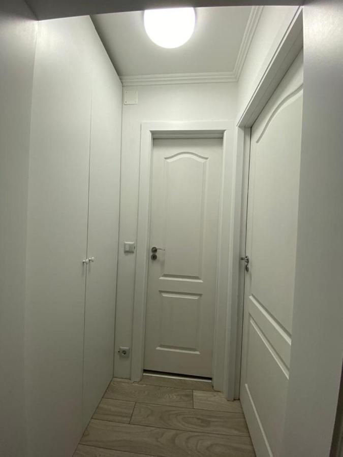 Apartament Lägenhet Lugoj Exteriör bild