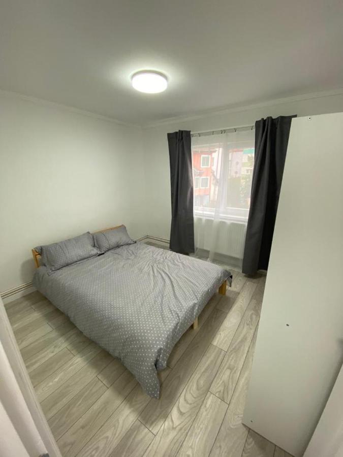 Apartament Lägenhet Lugoj Exteriör bild