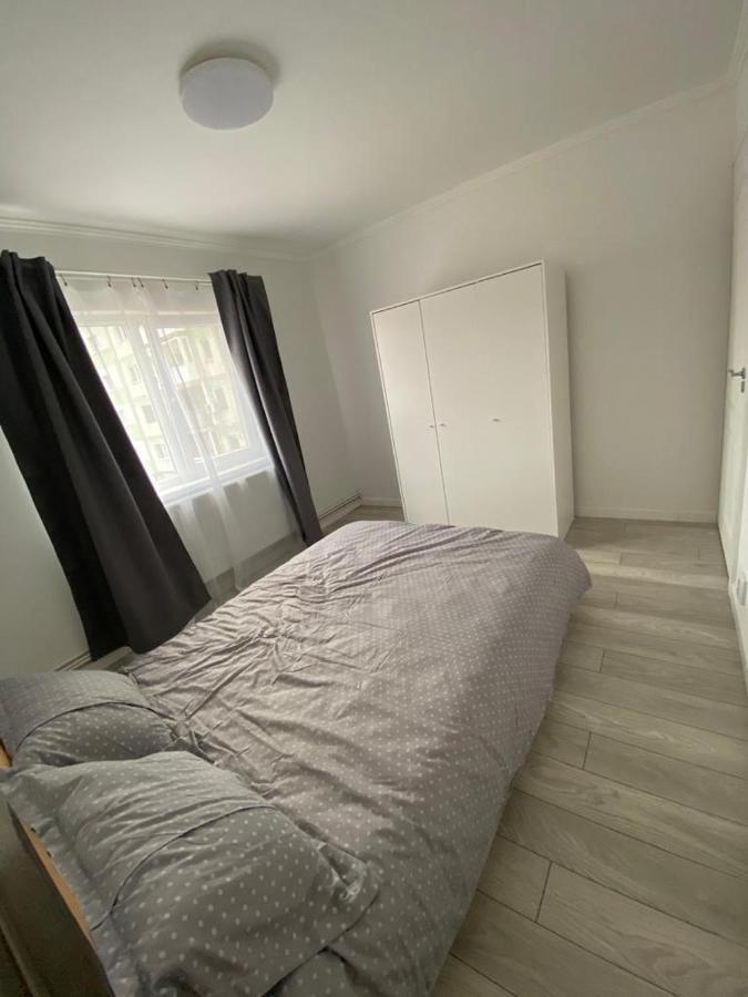 Apartament Lägenhet Lugoj Exteriör bild