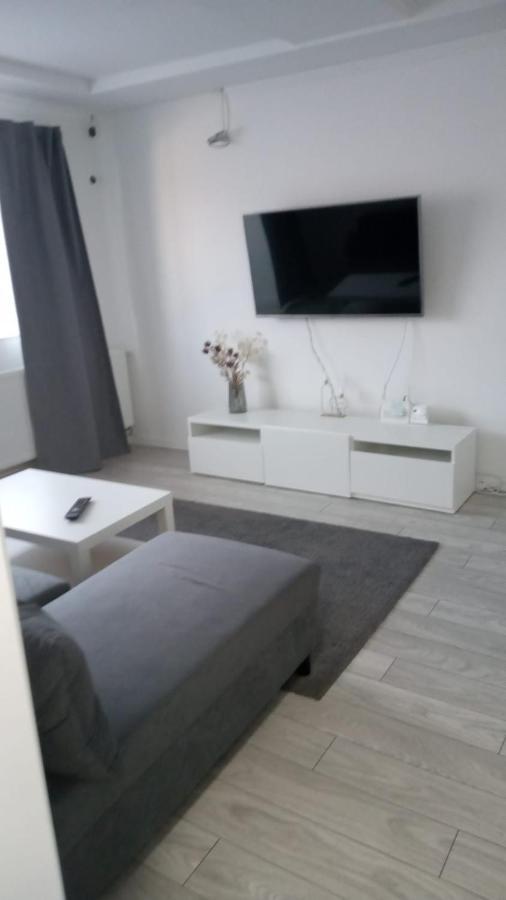 Apartament Lägenhet Lugoj Exteriör bild